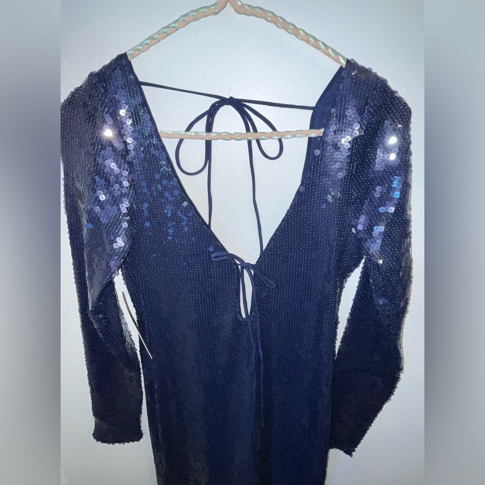 NWT ❤️❤️ Anthropologie Bardot Verona Sequin Maxi Dress In Navy- Size 8 - Picture 8 of 10